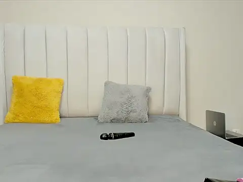 Snapshot of _heavenlysent chatting on 20, 10, 2025 heavenlysent online show from 20, 10, 2025