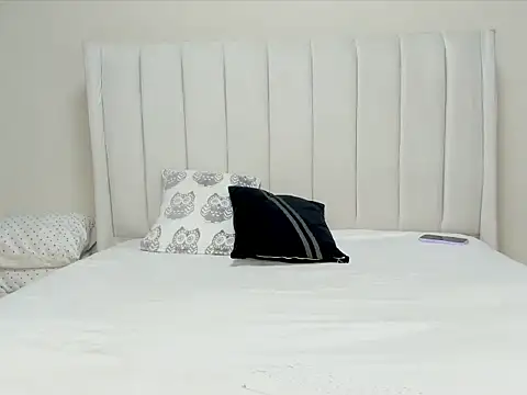 Snapshot of _heavenlysent chatting on 11, 11, 2025 heavenlysent online show from 11, 11, 2025