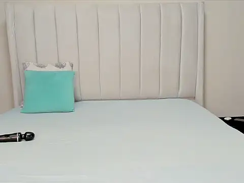 Snapshot of _heavenlysent chatting on 14, 12, 2025 heavenlysent online show from 14, 12, 2025