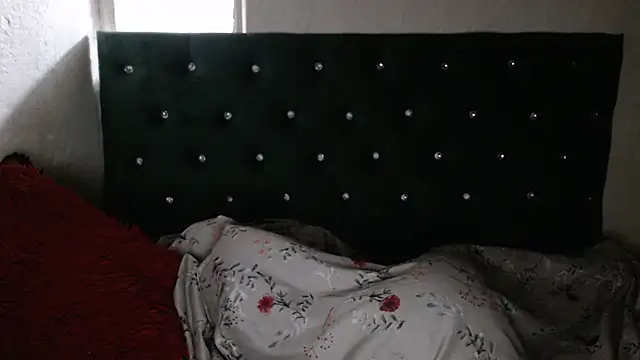 Snapshot of NatlilBooty chatting on 30, 10, 2025 NatlilBooty online show from 30, 10, 2025