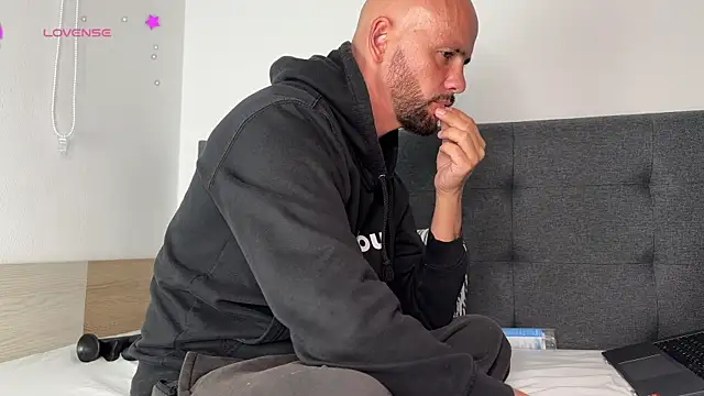 tim beard online show from 11, 4, 2026