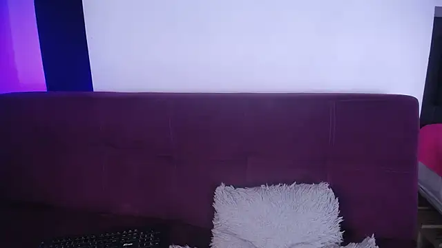 Snapshot of Miss_Loise chatting on 7, 1, 2025 Miss Loise online show from 7, 1, 2025