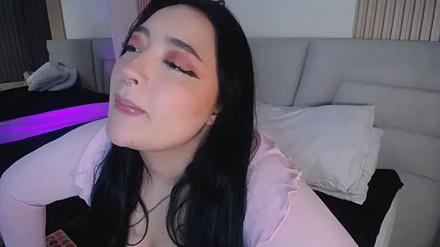 Snapshot of Miss_Loise chatting on 10, 11, 2025 Miss Loise online show from 10, 11, 2025