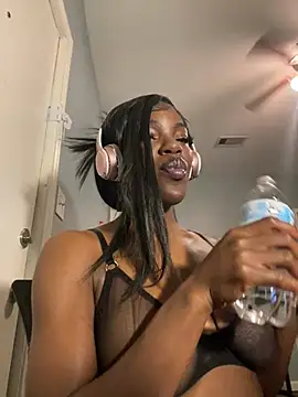 Snapshot of wishwashhy22 chatting on 12, 3, 2025 wishwashhy22 online show from 12, 3, 2025