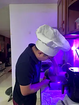 andrewmhilton  online show from 21, 10, 2025