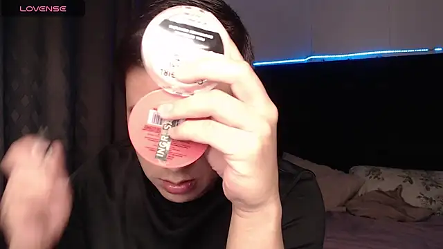 andrewmhilton  online show from 11, 1, 2026