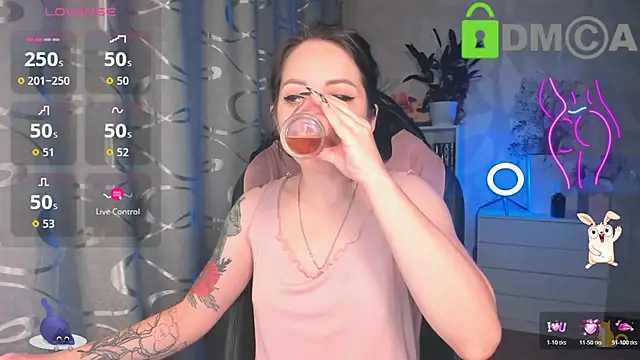 AnnyHoney  online show from 24, 10, 2025