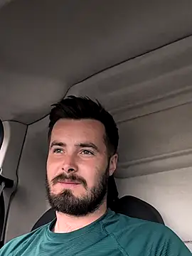 Snapshot of Brightspark22 chatting on 16, 4, 2026 Brightspark22 online show from 16, 4, 2026