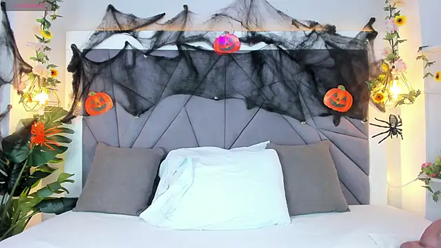 KiarhaTrixie online show from 5, 11, 2025