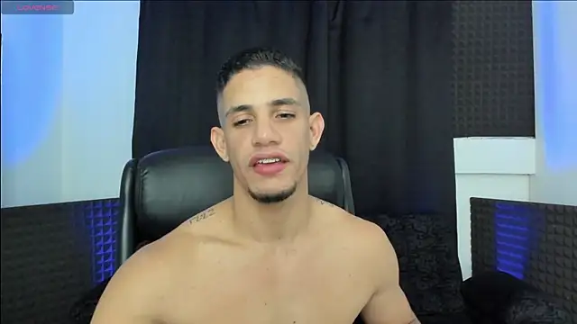 Snapshot of jhonnysnow17 chatting on 13, 6, 2026 jhonnysnow17 online show from 13, 6, 2026
