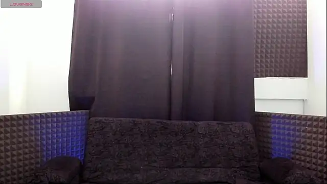 Snapshot of jhonnysnow17 chatting on 14, 6, 2026 jhonnysnow17 online show from 14, 6, 2026