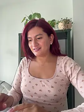 Snapshot of ari_artis chatting on 9, 9, 2025 ari artis online show from 9, 9, 2025