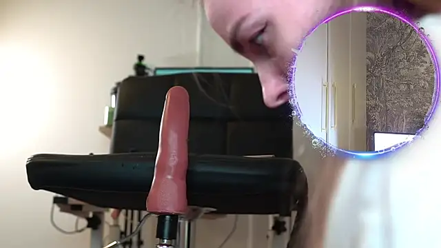 Snapshot of Miss69Ri99 chatting on 9, 4, 2026 Miss69Ri99 online show from 9, 4, 2026