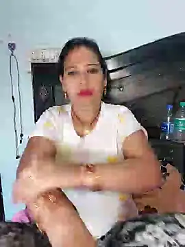 Snapshot of Poojabhabi101 chatting on 5, 12, 2024 Poojabhabi101 online show from 5, 12, 2024