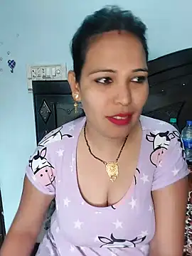 Snapshot of Poojabhabi101 chatting on 12, 12, 2024 Poojabhabi101 online show from 12, 12, 2024