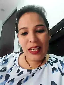 Snapshot of Poojabhabi101 chatting on 17, 12, 2024 Poojabhabi101 online show from 17, 12, 2024