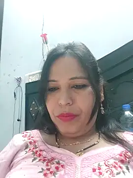 Snapshot of Poojabhabi101 chatting on 8, 3, 2025 Poojabhabi101 online show from 8, 3, 2025