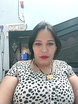 Snapshot of Poojabhabi101 chatting on 11, 3, 2025 Poojabhabi101 online show from 11, 3, 2025