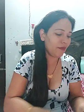 Snapshot of Poojabhabi101 chatting on 14, 9, 2025 Poojabhabi101 online show from 14, 9, 2025