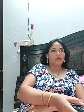 Snapshot of Poojabhabi101 chatting on 15, 9, 2025 Poojabhabi101 online show from 15, 9, 2025