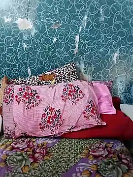 Snapshot of Poojabhabi101 chatting on 16, 9, 2025 Poojabhabi101 online show from 16, 9, 2025