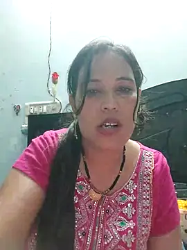 Snapshot of Poojabhabi101 chatting on 7, 10, 2025 Poojabhabi101 online show from 7, 10, 2025