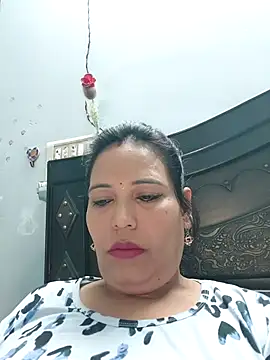 Snapshot of Poojabhabi101 chatting on 12, 10, 2025 Poojabhabi101 online show from 12, 10, 2025