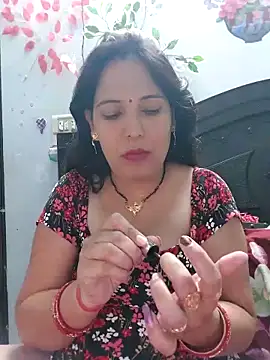 Snapshot of Poojabhabi101 chatting on 7, 11, 2025 Poojabhabi101 online show from 7, 11, 2025