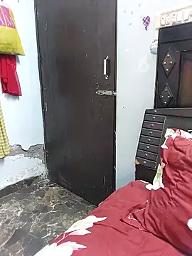 Snapshot of Poojabhabi101 chatting on 8, 11, 2025 Poojabhabi101 online show from 8, 11, 2025