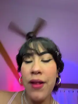 ZahaRoseee online show from 3, 3, 2026