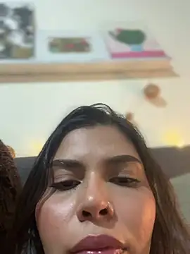 GigiiStone online show from 8, 12, 2024