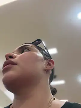 GigiiStone online show from 31, 1, 2025