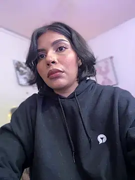 GigiiStone online show from 5, 2, 2025