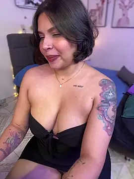 GigiiStone online show from 18, 2, 2025