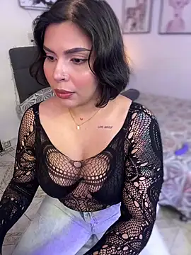 GigiiStone online show from 5, 3, 2025