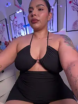 Snapshot of GigiiStone chatting on 3, 3, 2026 GigiiStone online show from 3, 3, 2026