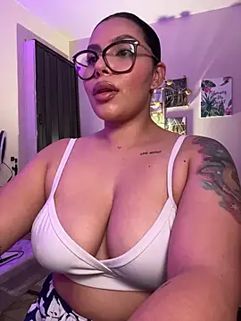 Snapshot of GigiiStone chatting on 30, 3, 2026 GigiiStone online show from 30, 3, 2026