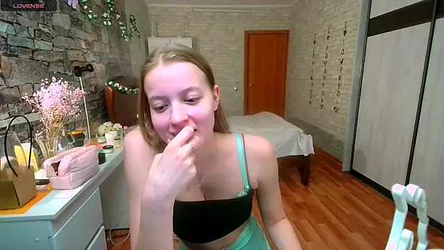   Aphrodita  wow   online show from 14, 3, 2026