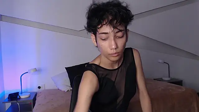 hot little bunny online show from 5, 3, 2025