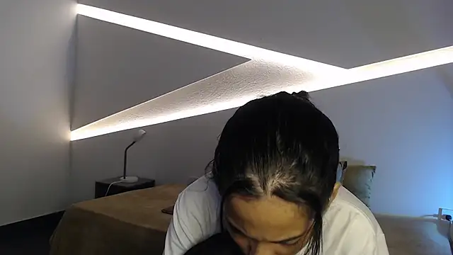 hot little bunny online show from 8, 10, 2025