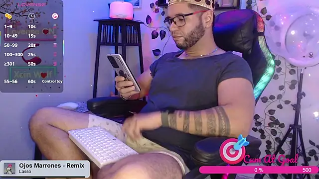 Xein WoIf online show from 13, 10, 2025