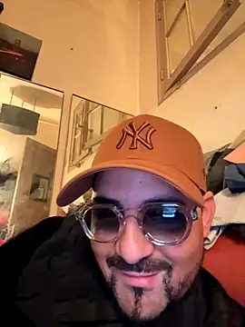 salumicha85 online show from 6, 11, 2025