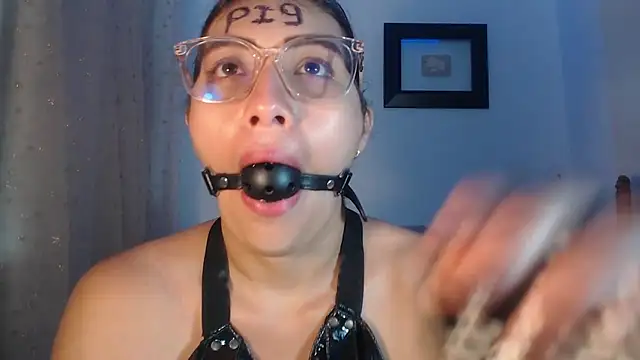 DaMikaela  online show from 18, 3, 2025