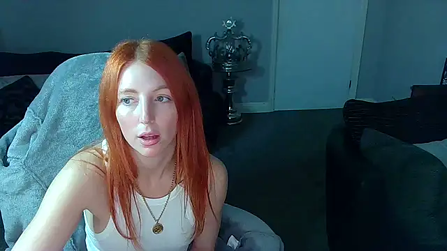 Snapshot of Red_firesquirt chatting on 1, 1, 2025 Red firesquirt online show from 1, 1, 2025