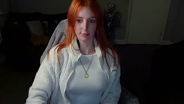Snapshot of Red_firesquirt chatting on 8, 1, 2025 Red firesquirt online show from 8, 1, 2025