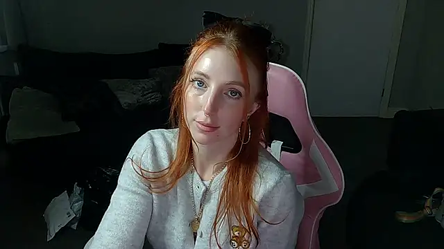 Snapshot of Red_firesquirt chatting on 20, 1, 2025 Red firesquirt online show from 20, 1, 2025