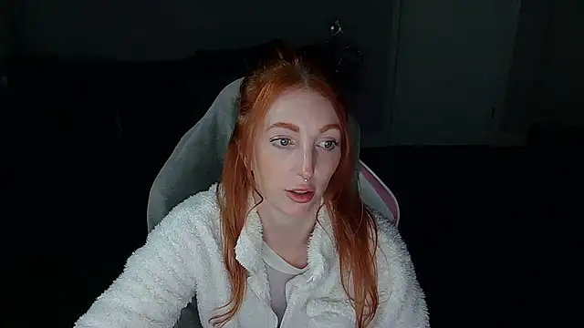 Snapshot of Red_firesquirt chatting on 11, 2, 2025 Red firesquirt online show from 11, 2, 2025