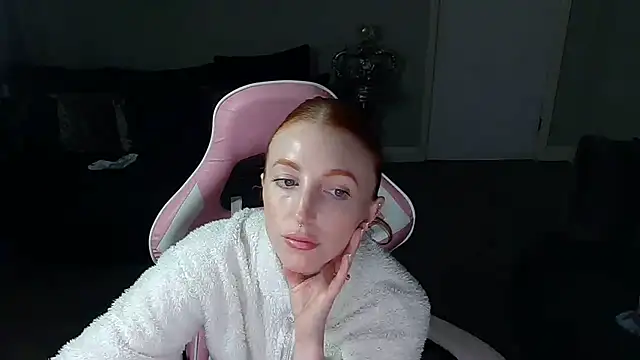 Snapshot of Red_firesquirt chatting on 12, 2, 2025 Red firesquirt online show from 12, 2, 2025