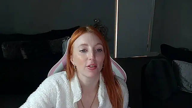 Snapshot of Red_firesquirt chatting on 18, 2, 2025 Red firesquirt online show from 18, 2, 2025