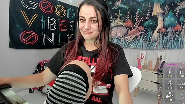 LovelyAzucena online show from 28, 2, 2025